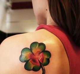 Значение татуировки клевер – изображение четырехлистного клевера