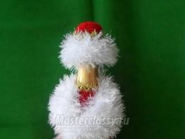 Novogodišnja odjeća za flašu Ded Moroz i Snegurochka iz Nadežde Maksimove (Konkursni rad) Heklanje Djeda Mraza za šampanjac