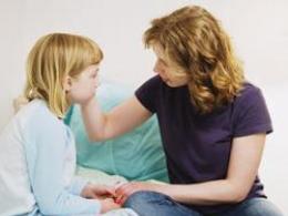 Was kann Enuresis bei Kindern verursachen?